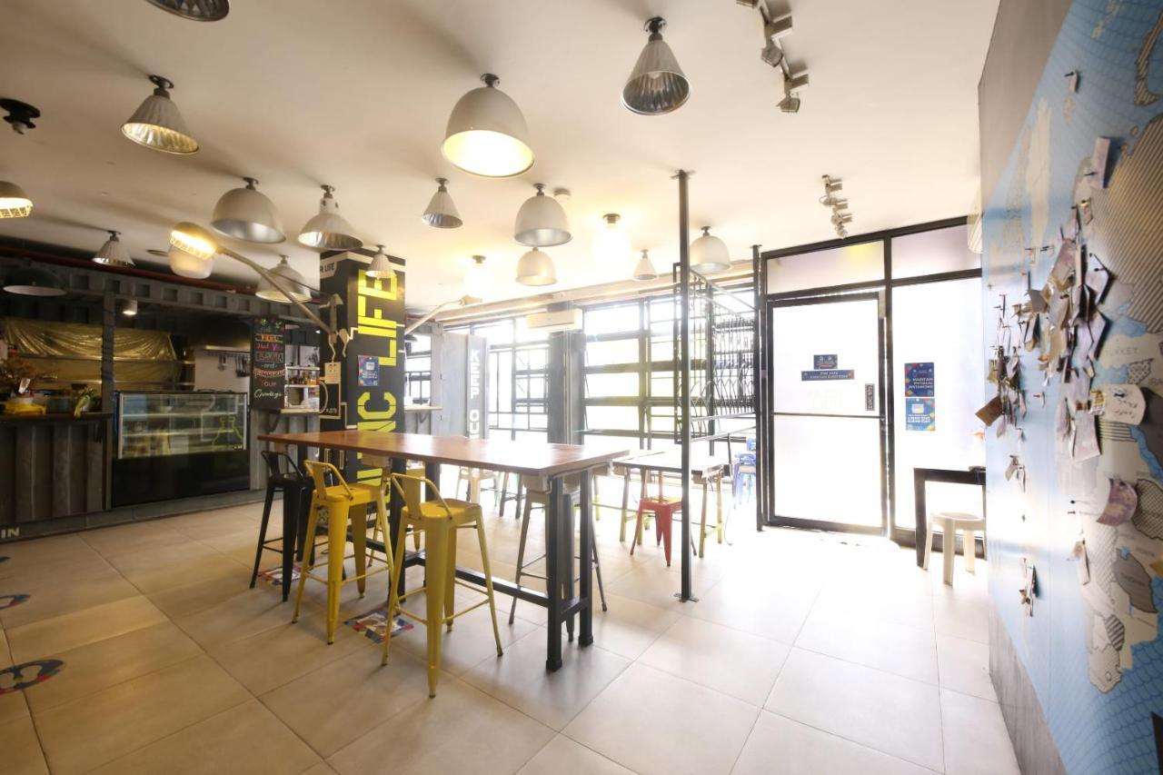 Oyo 866 Junction Hostels Manila Eksteriør billede