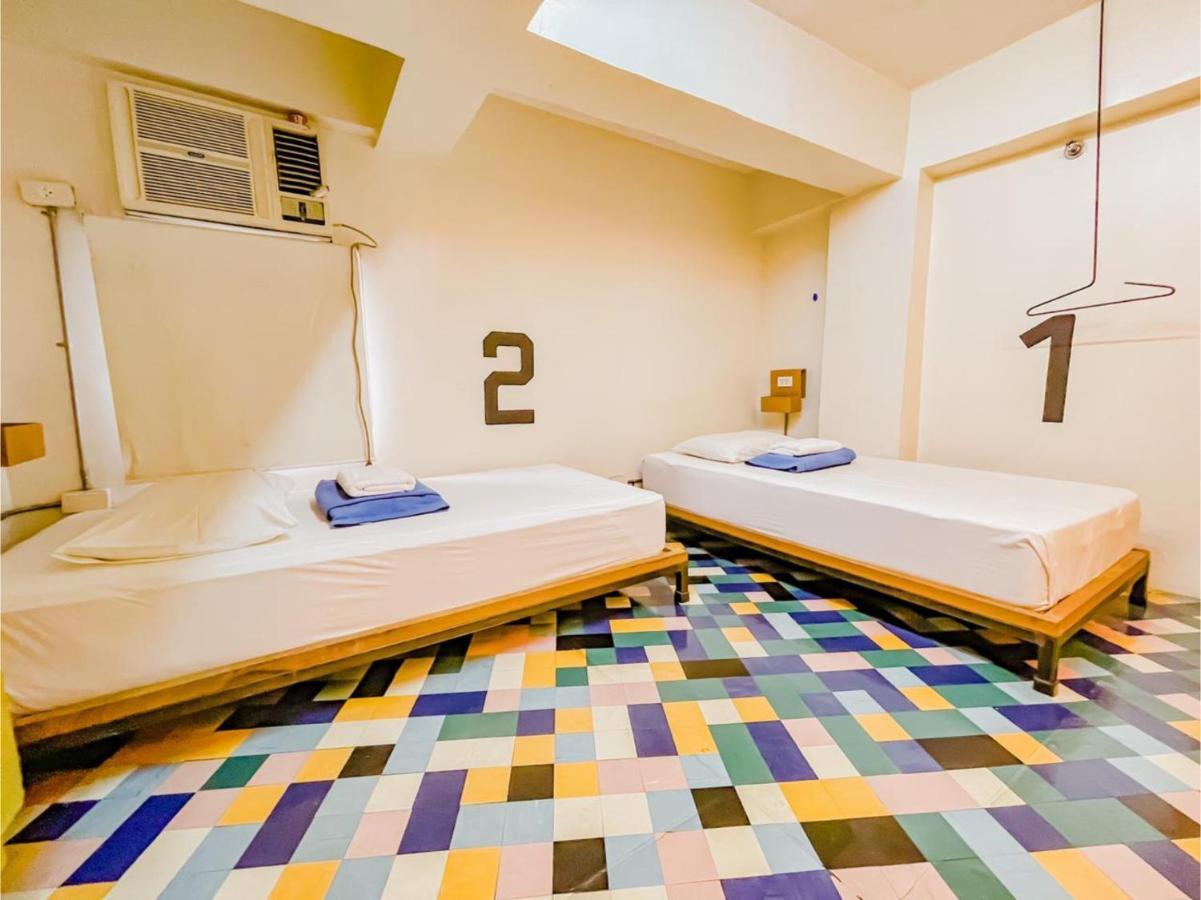 Oyo 866 Junction Hostels Manila Eksteriør billede