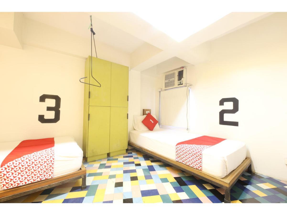 Oyo 866 Junction Hostels Manila Eksteriør billede